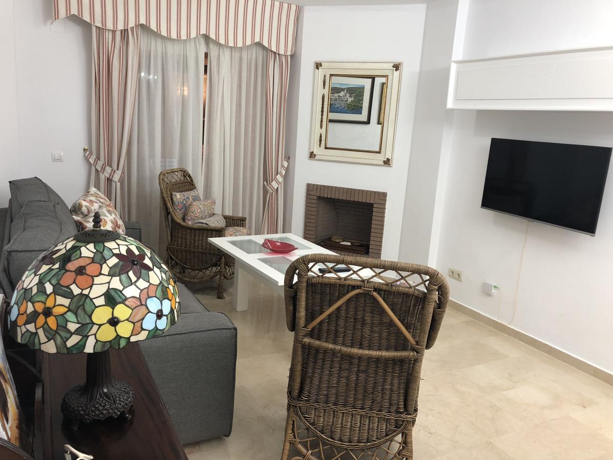 Apartamento En Playa La Luna Sitio de Calahonda Exterior foto